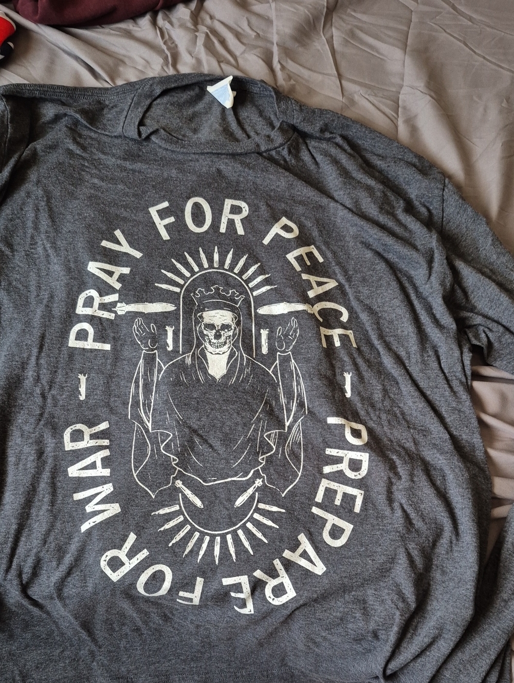 Men's Graphic Tee Pray for Peace Charcoal
